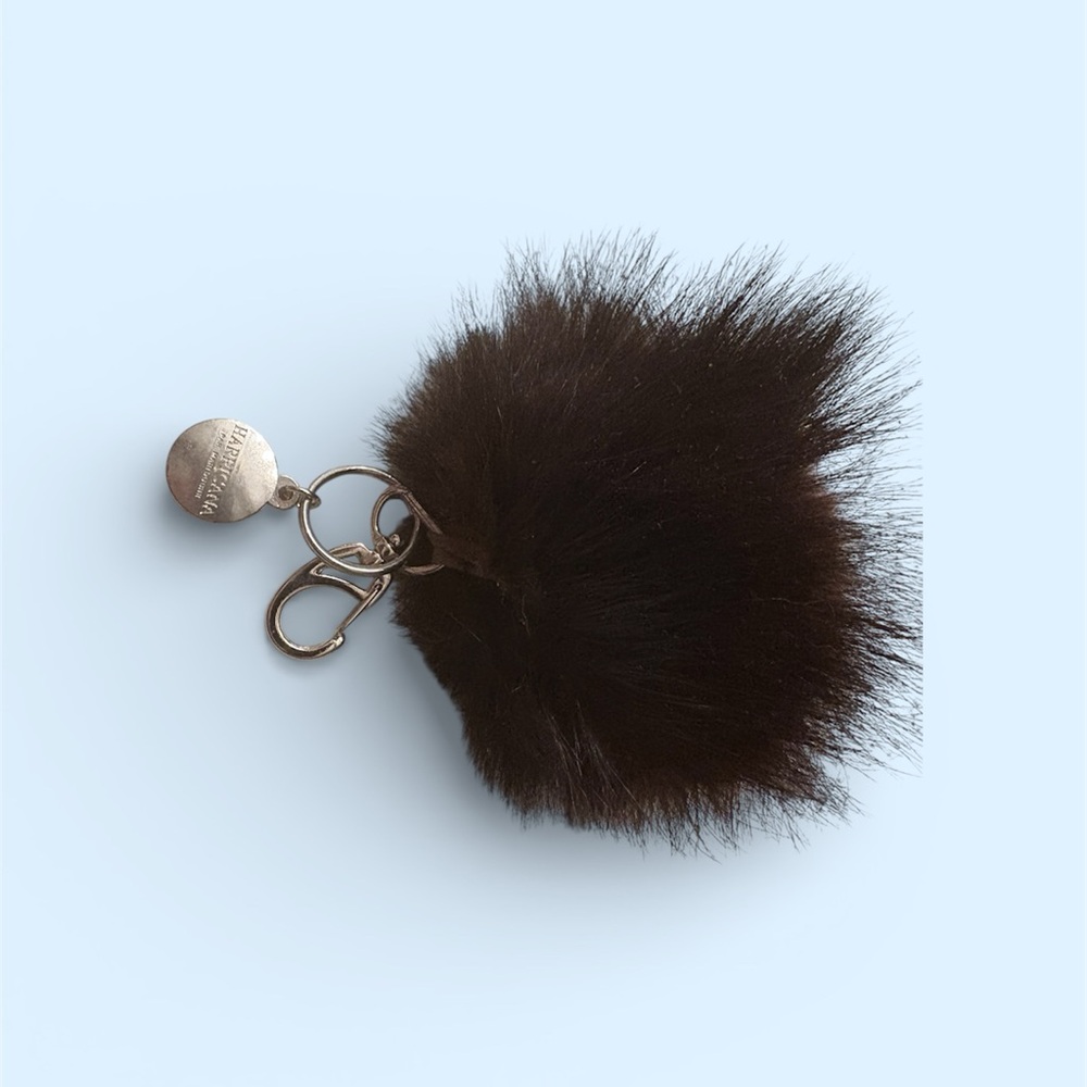 Harricana Luxurious Black  recycled Fur Keychain